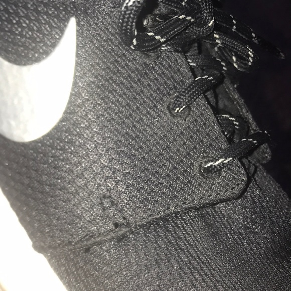 Nike Roche - Picture 6 of 6